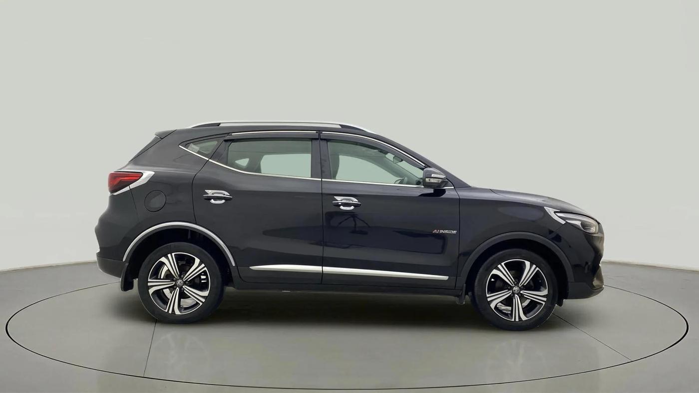 2021 MG ASTOR SHARP 1.5 MT, Petrol, Manual, 62,556 km, Right Side View
