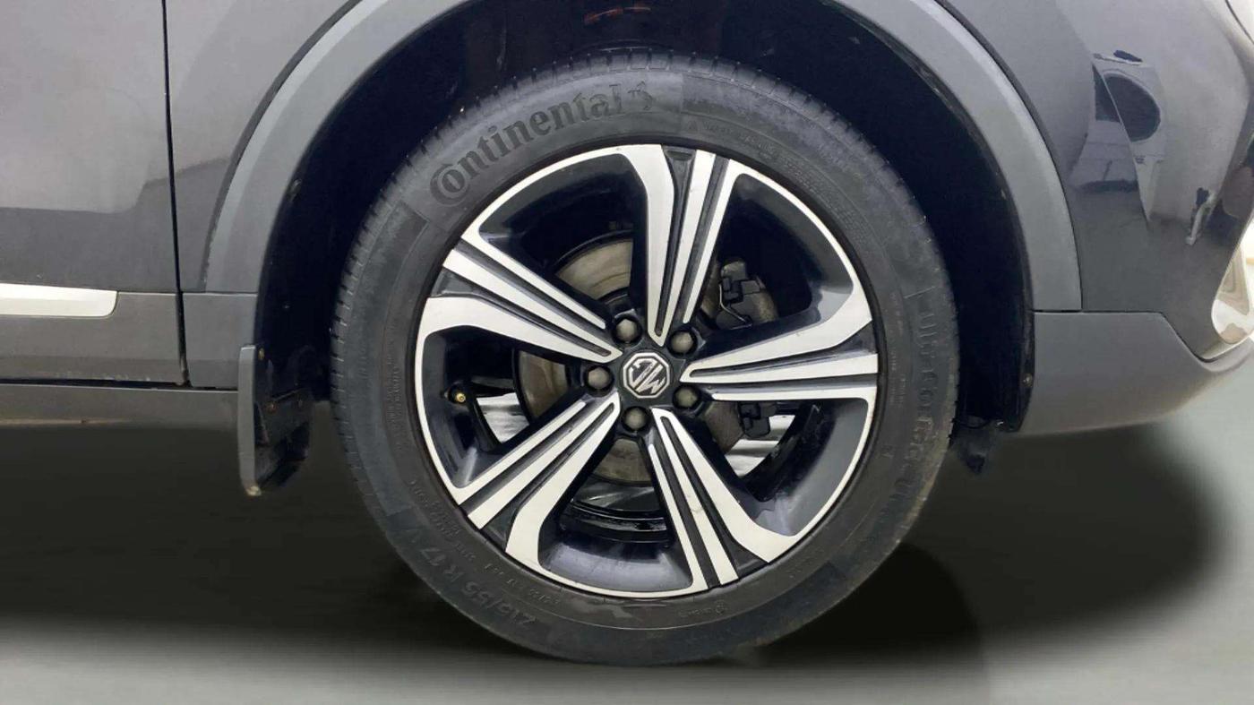 2021 MG ASTOR SHARP 1.5 MT, Petrol, Manual, 62,556 km, Right Front Wheel