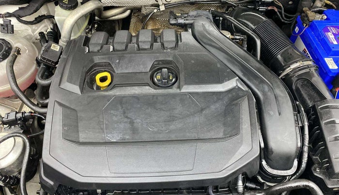 2019 Volkswagen T-ROC 1.5 TSI AT, Petrol, Automatic, 1,00,466 km, Engine View