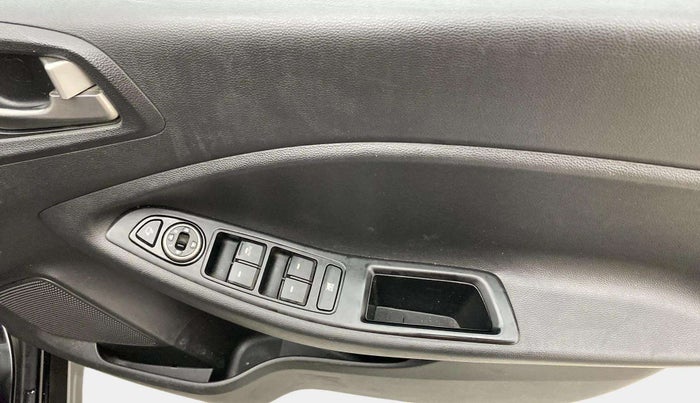2015 Hyundai i20 Active 1.2 S, Petrol, Manual, 97,205 km, Driver Side Adjustment Panel
