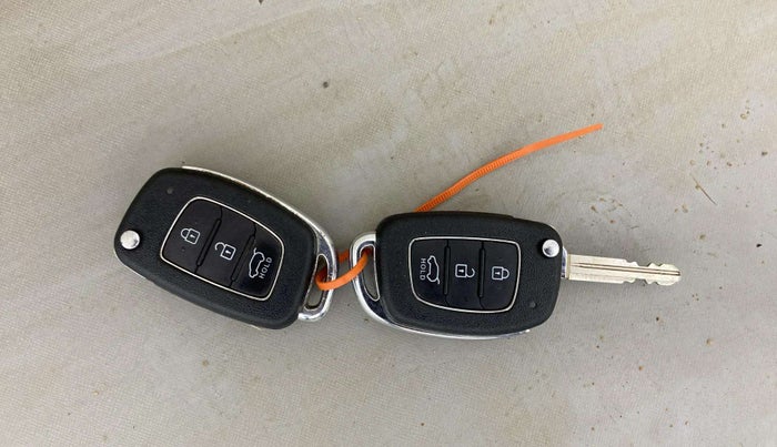 2015 Hyundai i20 Active 1.2 S, Petrol, Manual, 97,205 km, Key Close Up