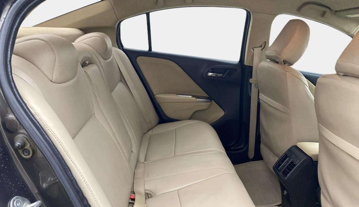 2014 Honda City 1.5L I-VTEC V MT, Petrol, Manual, 82,355 km, Right Side Rear Door Cabin