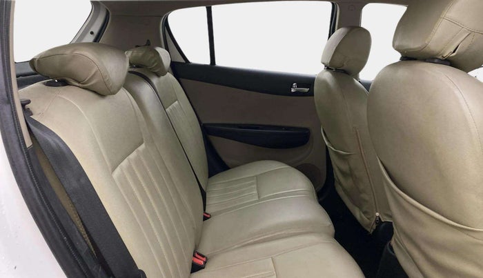 2012 Hyundai i20 ASTA 1.2, Petrol, Manual, 33,086 km, Right Side Rear Door Cabin