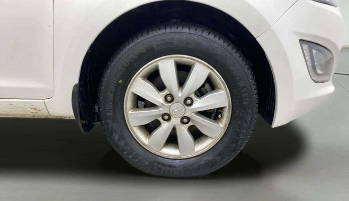 2012 Hyundai i20 ASTA 1.2, Petrol, Manual, 33,086 km, Right Front Wheel