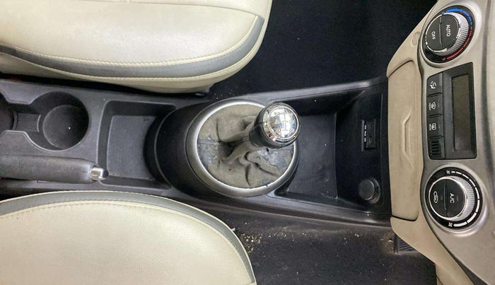 2012 Hyundai i20 ASTA 1.2, Petrol, Manual, 33,086 km, Gear Lever