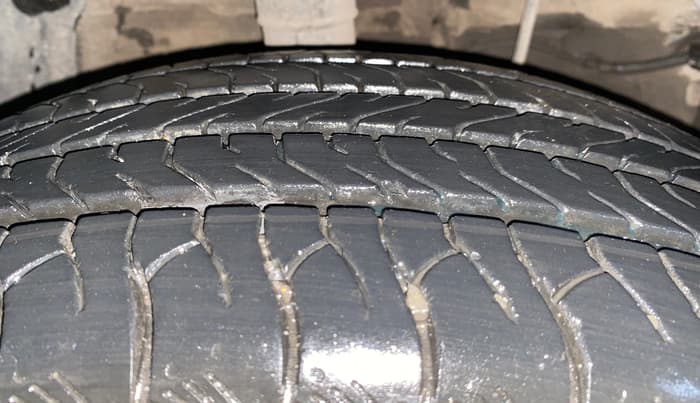 2023 Maruti Grand Vitara ZETA SMART HYBRID, Petrol, Manual, 38,489 km, Right Front Tyre Tread