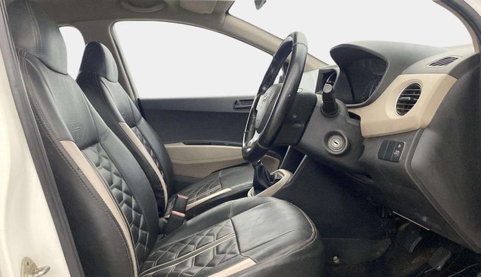 2016 Hyundai Grand i10 MAGNA 1.2 KAPPA VTVT, Petrol, Manual, 1,08,930 km, Right Side Front Door Cabin
