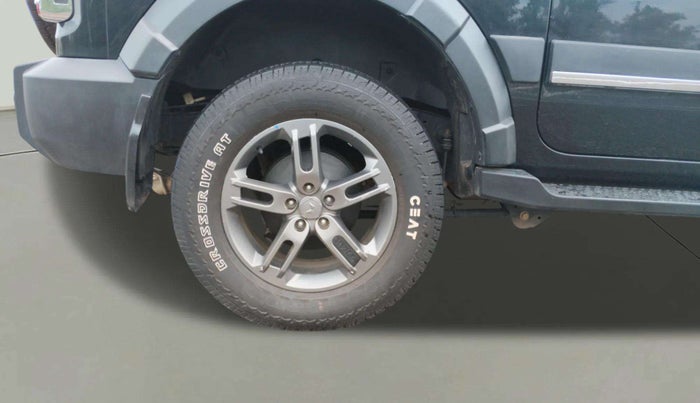 2023 Mahindra Thar LX D HT 2WD MT, Diesel, Manual, 49,278 km, Right Rear Wheel