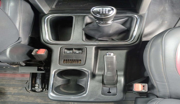 2023 Mahindra Thar LX D HT 2WD MT, Diesel, Manual, 49,278 km, Gear Lever