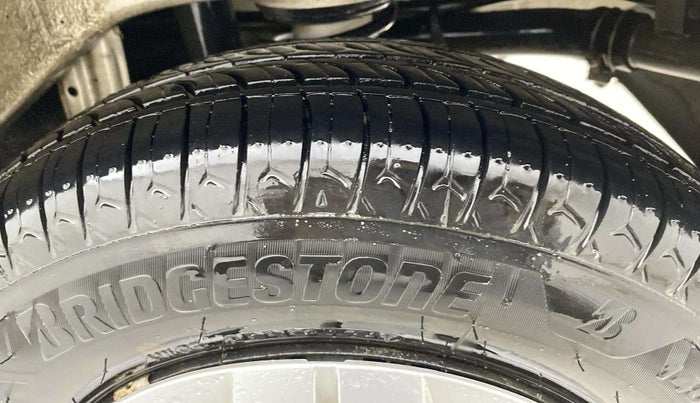 2021 Maruti Alto VXI, Petrol, Manual, 79,957 km, Left Rear Tyre Tread