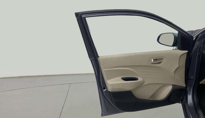 2018 Hyundai NEW SANTRO SPORTZ AMT, CNG, Automatic, 1,15,213 km, LHS Front Door