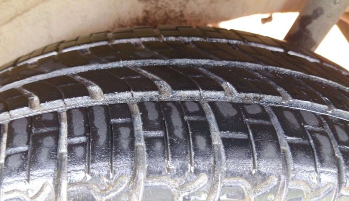 2014 Maruti Wagon R 1.0 VXI, Petrol, Manual, 36,829 km, Left Rear Tyre Tread