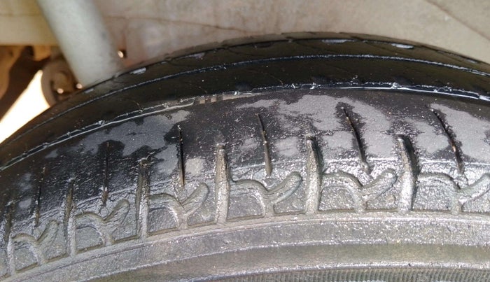 2014 Maruti Wagon R 1.0 VXI, Petrol, Manual, 36,829 km, Right Rear Tyre Tread