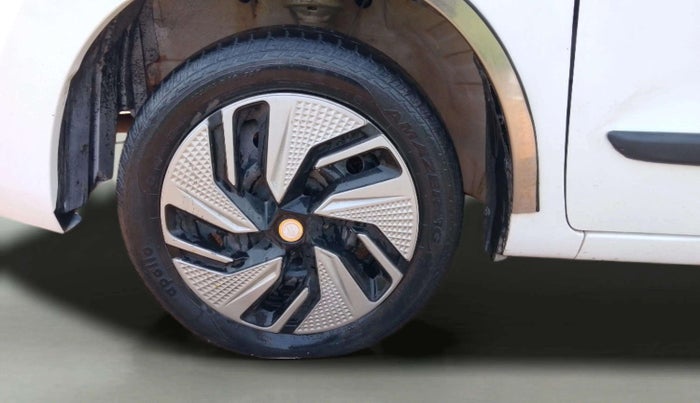 2014 Maruti Wagon R 1.0 VXI, Petrol, Manual, 36,829 km, Left Front Wheel