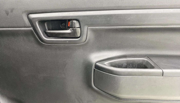 2020 Maruti S PRESSO VXI, Petrol, Manual, 19,650 km, Driver Side Door Panels Control