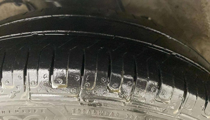 2019 Maruti Alto K10 VXI, Petrol, Manual, 29,209 km, Left Front Tyre Tread