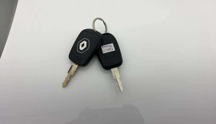 2021 Renault Kwid RXT 1.0 AMT (O), Petrol, Automatic, 13,699 km, Key Close Up