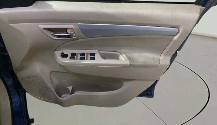 2016 Maruti Ertiga ZXI+, Petrol, Manual, 1,05,670 km, Driver Side Door Panels Control