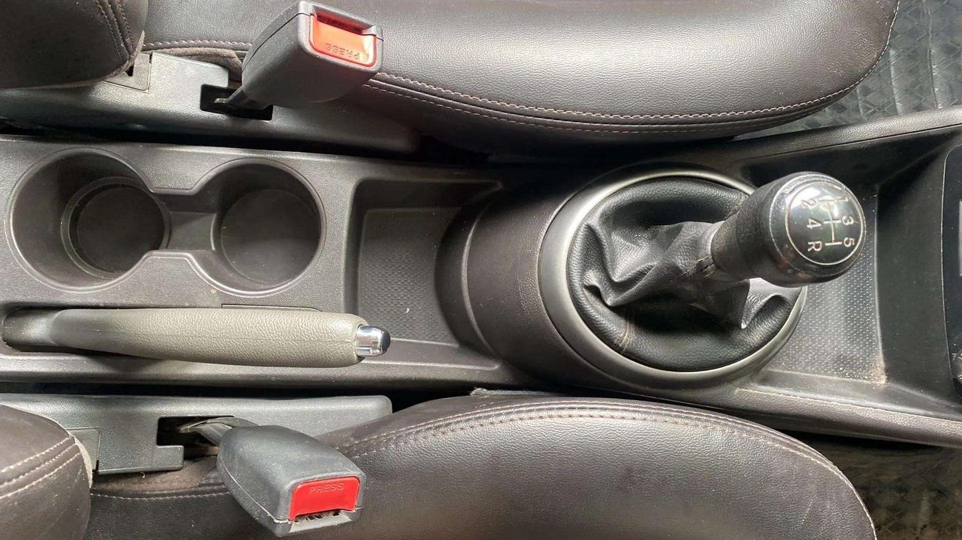 2014 Hyundai i20 MAGNA 1.2, Petrol, Manual, 89,432 km, Gear Lever