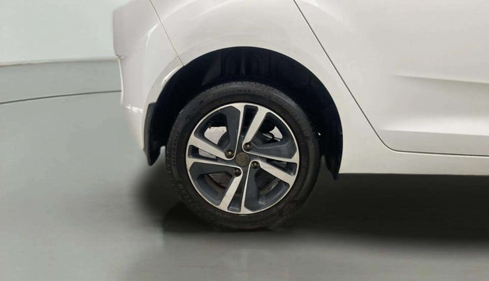 2021 Tata ALTROZ XZ DIESEL, Diesel, Manual, 51,712 km, Right Rear Wheel