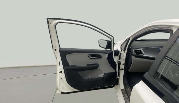 2021 Tata ALTROZ XZ DIESEL, Diesel, Manual, 51,712 km, LHS Front Door