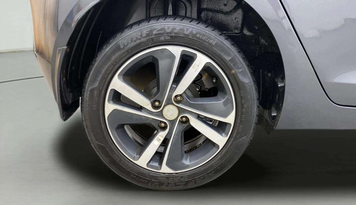2021 Tata ALTROZ XZ PETROL, Petrol, Manual, 16,154 km, Right Rear Wheel
