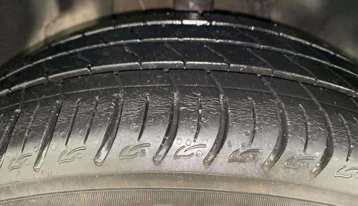2021 Tata ALTROZ XZ PETROL, Petrol, Manual, 16,154 km, Right Front Tyre Tread