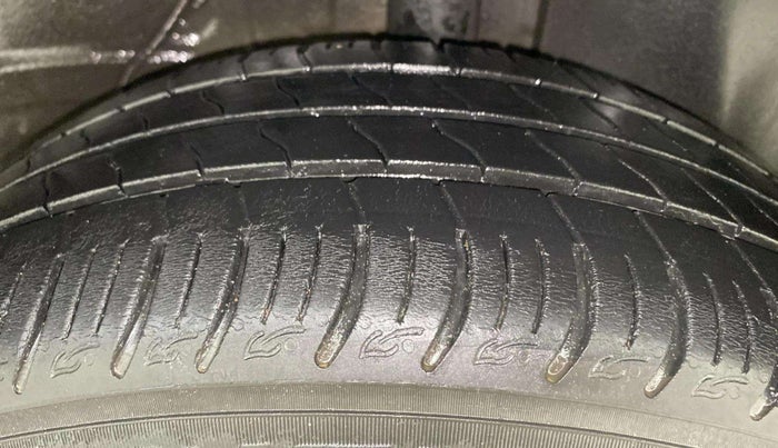2021 Tata ALTROZ XZ PETROL, Petrol, Manual, 16,154 km, Left Rear Tyre Tread