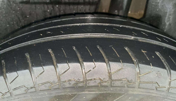 2023 Maruti Dzire VXI CNG, CNG, Manual, 41,528 km, Left Rear Tyre Tread