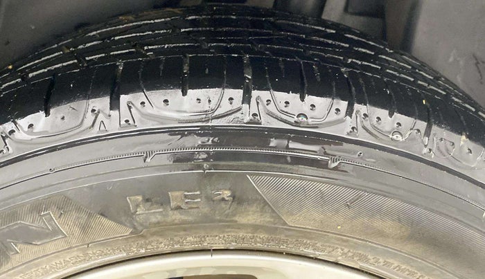 2019 Jeep Compass LIMITED 1.4 PETROL AT, Petrol, Automatic, 24,086 km, Left Rear Tyre Tread