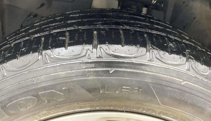 2019 Jeep Compass LIMITED 1.4 PETROL AT, Petrol, Automatic, 24,086 km, Left Front Tyre Tread