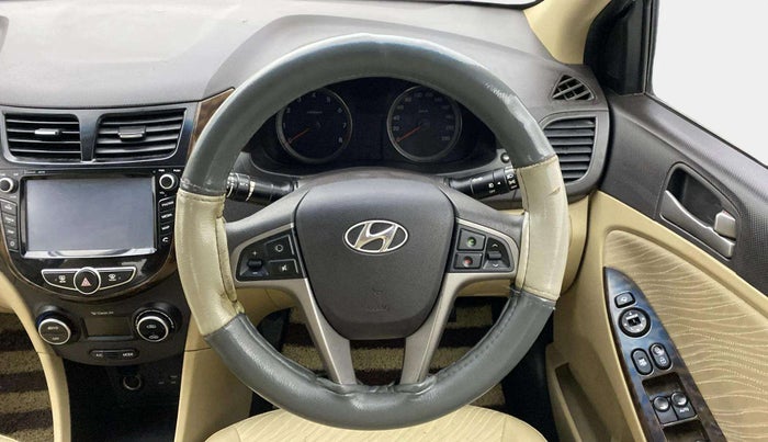 2016 Hyundai Verna 1.6 VTVT SX, Petrol, Manual, 55,733 km, Steering Wheel Close Up