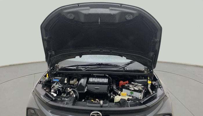 2024 Tata NEXON CREATIVE + SUNROOF AMT 1.5 DIESEL, Diesel, Automatic, 8,346 km, Open Bonet