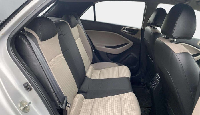 2018 Hyundai Elite i20 ASTA 1.2, Petrol, Manual, 52,094 km, Right Side Rear Door Cabin