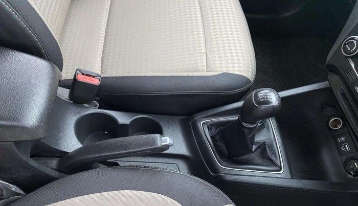 2018 Hyundai Elite i20 ASTA 1.2, Petrol, Manual, 52,094 km, Gear Lever