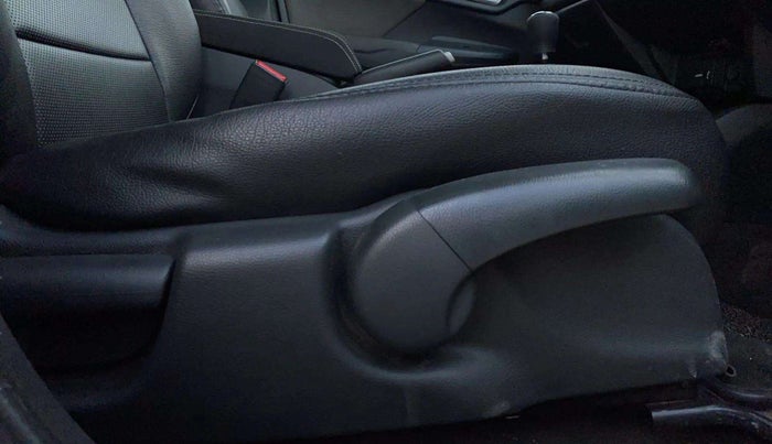 2019 Honda WR-V 1.5L I-DTEC VX MT, Diesel, Manual, 81,199 km, Driver Side Adjustment Panel