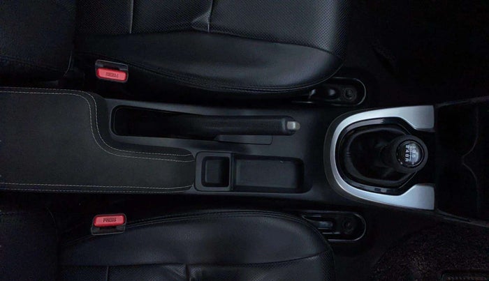 2019 Honda WR-V 1.5L I-DTEC VX MT, Diesel, Manual, 81,199 km, Gear Lever
