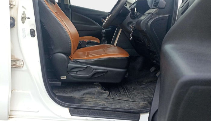 2019 Toyota Innova Crysta 2.4 GX 8 STR, Diesel, Manual, 1,42,982 km, Driver Side Adjustment Panel