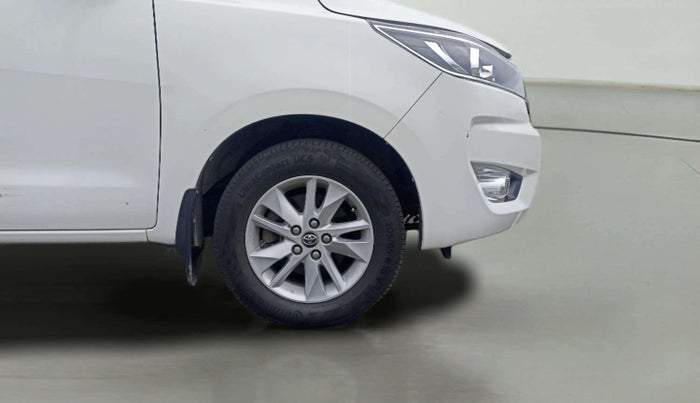 2019 Toyota Innova Crysta 2.4 GX 8 STR, Diesel, Manual, 1,42,982 km, Right Front Wheel