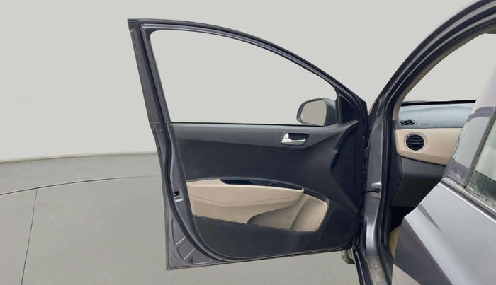 2017 Hyundai Grand i10 SPORTZ AT 1.2 KAPPA VTVT, Petrol, Automatic, 1,47,569 km, LHS Front Door