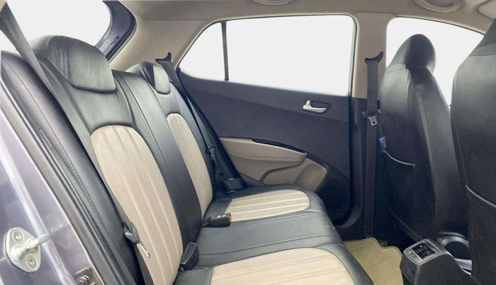2017 Hyundai Grand i10 SPORTZ AT 1.2 KAPPA VTVT, Petrol, Automatic, 1,47,569 km, Right Side Rear Door Cabin