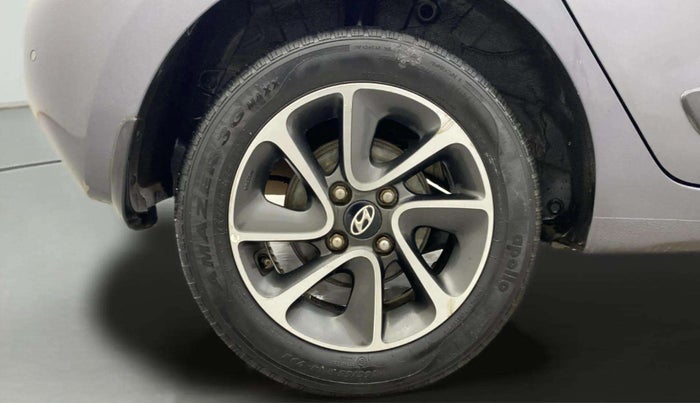 2017 Hyundai Grand i10 SPORTZ AT 1.2 KAPPA VTVT, Petrol, Automatic, 1,47,569 km, Right Rear Wheel