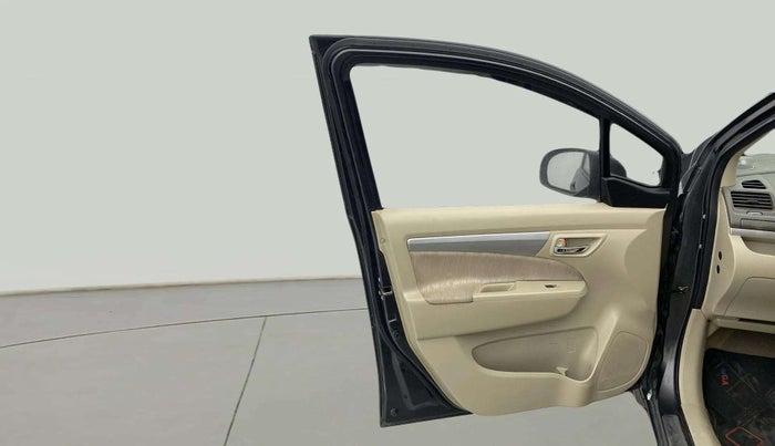 2014 Maruti Ertiga ZXI, Petrol, Manual, 76,539 km, LHS Front Door