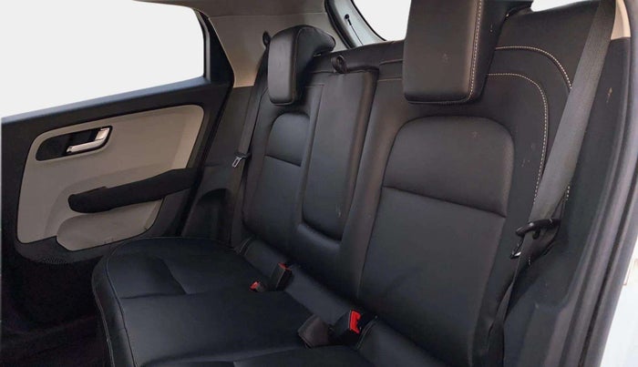 2022 Tata ALTROZ XZ PLUS PETROL, Petrol, Manual, 36,180 km, Right Side Rear Door Cabin