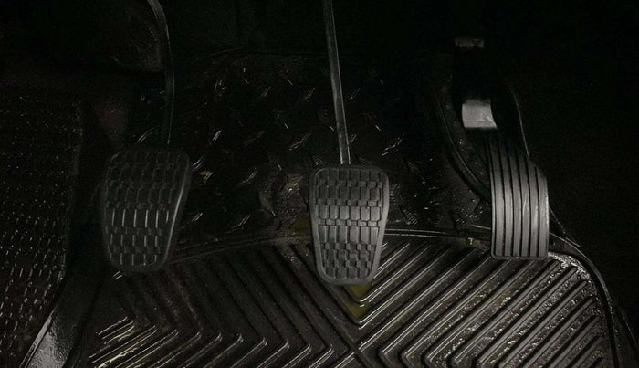 2023 Tata ALTROZ XM PLUS CNG, CNG, Manual, 24,911 km, Pedals