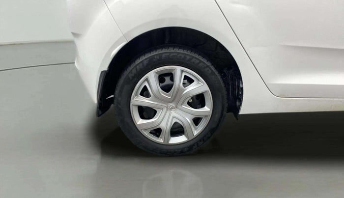 2023 Tata ALTROZ XM PLUS CNG, CNG, Manual, 24,911 km, Right Rear Wheel
