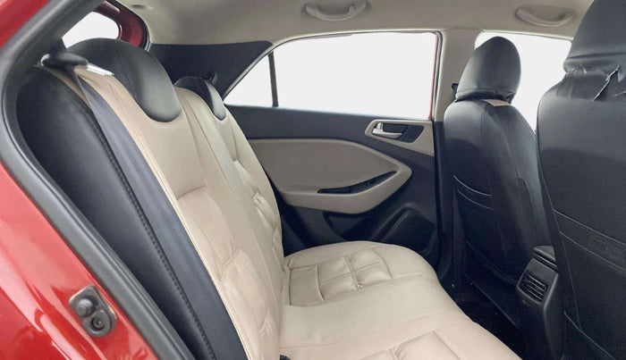 2019 Hyundai Elite i20 SPORTZ PLUS 1.2, Petrol, Manual, 24,817 km, Right Side Rear Door Cabin