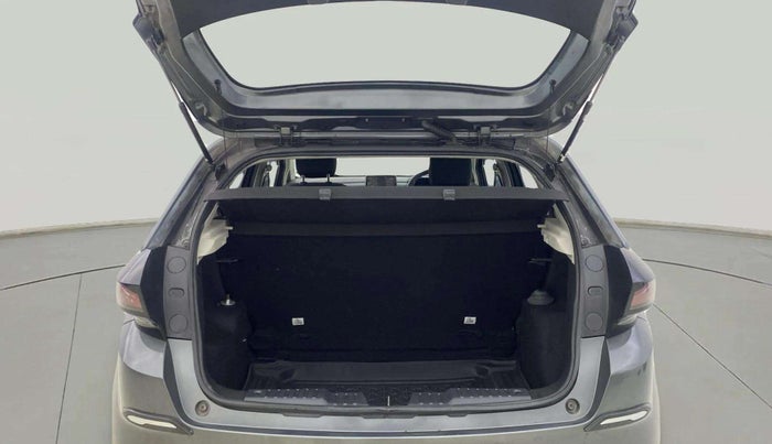 2023 Tata ALTROZ XM PLUS PETROL, Petrol, Manual, 18,174 km, Boot Open Zoomed View