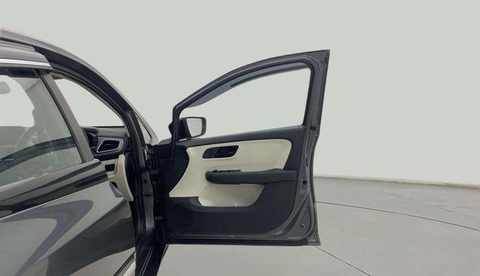 2023 Tata ALTROZ XM PLUS PETROL, Petrol, Manual, 18,174 km, RHS Front Door
