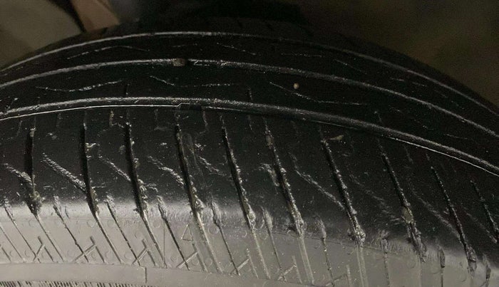 2023 Tata PUNCH ADVENTURE MT CNG , CNG, Manual, 40,179 km, Right Front Tyre Tread